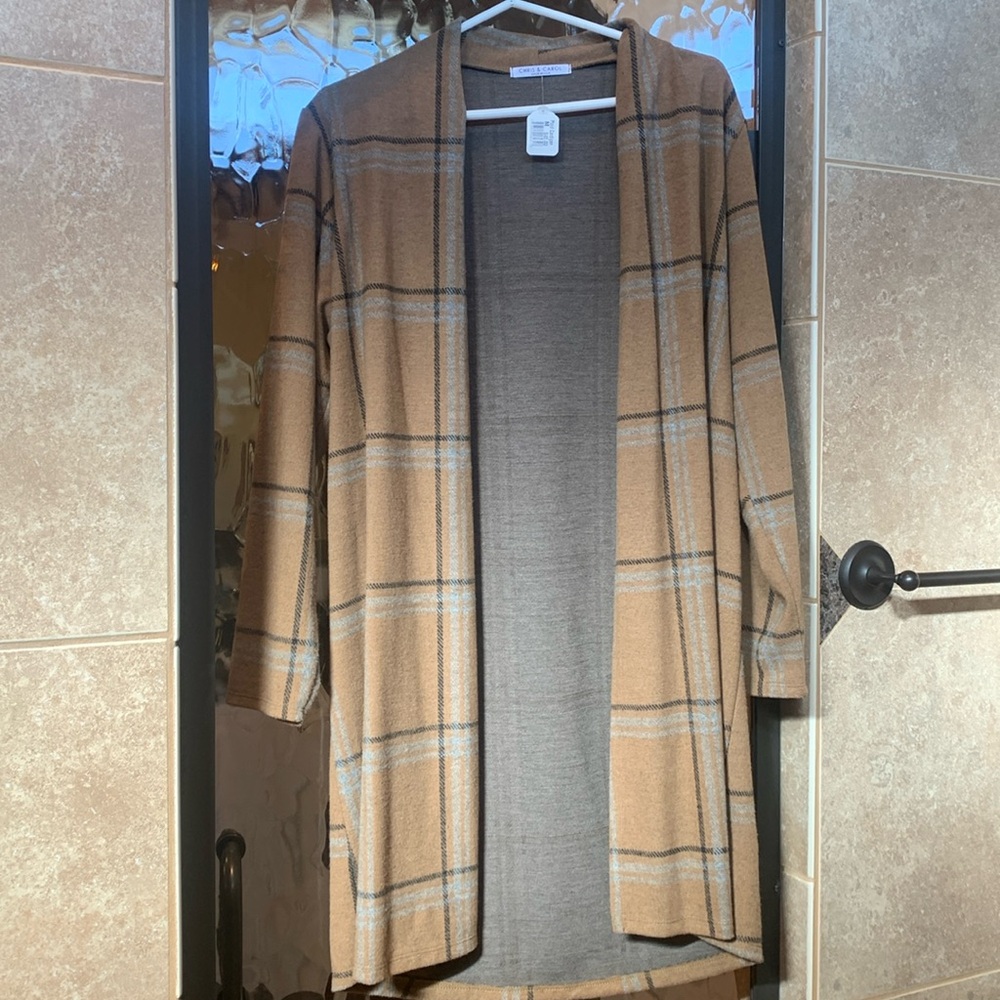NWT Chris and Carol plaid duster. Size medium.